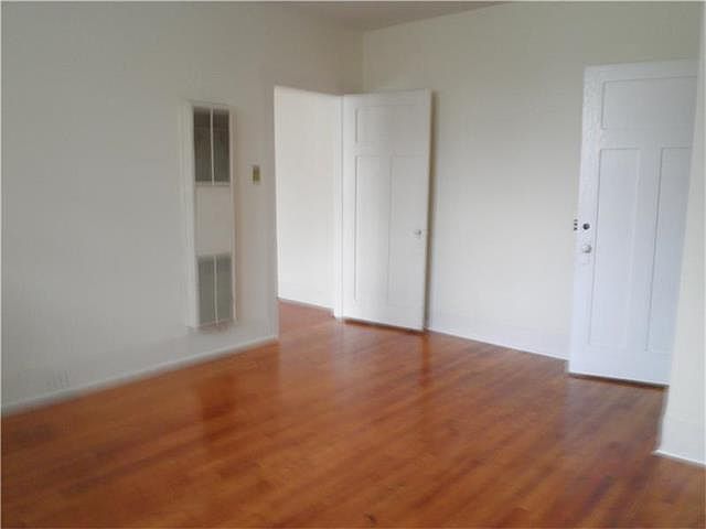 2nd image of 2339 Nashville Ave
