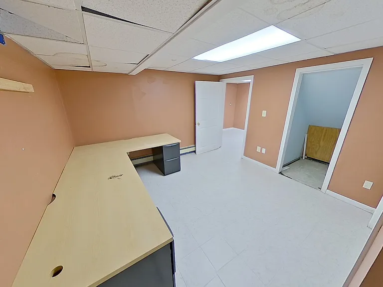 43 Mission Ave — Photo 20