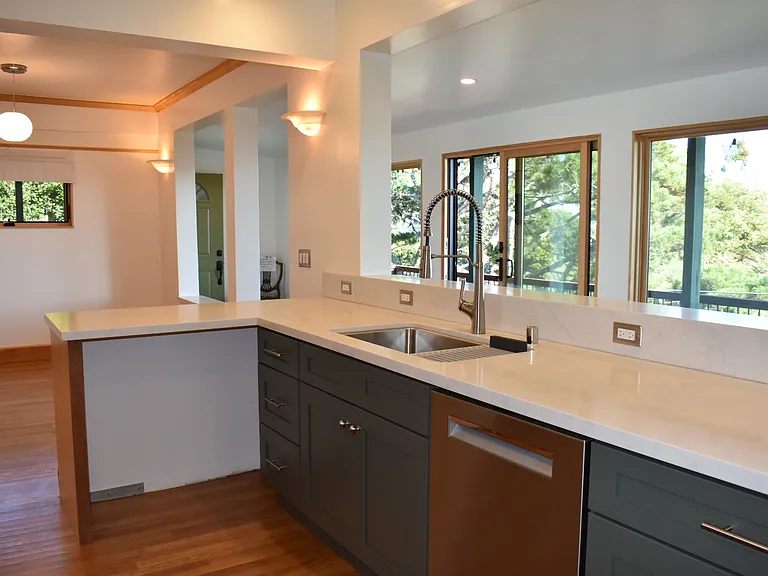 517 Golden Gate Ave — Photo 9