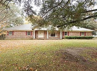 615 Clearview Dr, Columbia, MS 39429