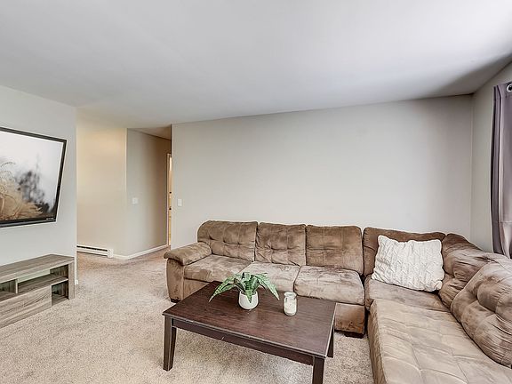 4th image of 764 Winthorne Dr