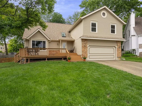 11532 S Lennox St, Olathe, KS 66061