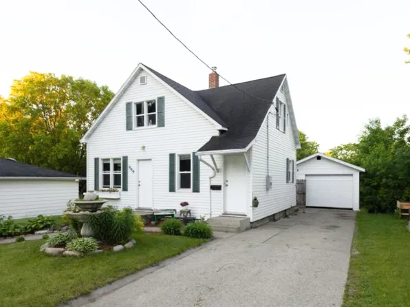 609 Front St W, Detroit Lakes, MN 56501