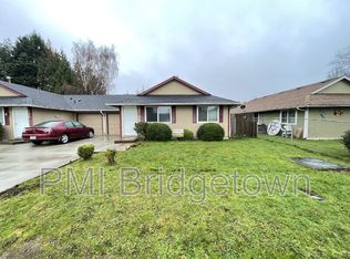 3670 NE 8th St, Gresham, OR 97030