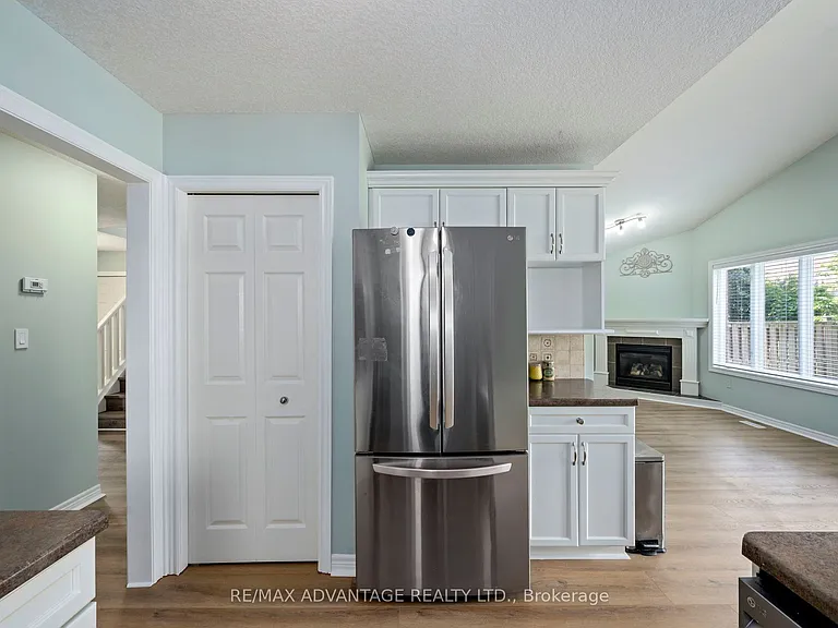 1489 Coronation Dr — Photo 14