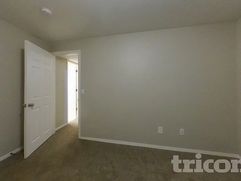 8195 Radcliff Dr — Photo 14