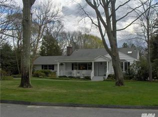 36 Quaker Path, Cold Spring Harbor, NY 11724