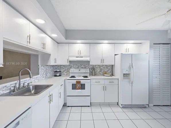 1300 SW 125th Ave APT 406K, Pembroke Pines, FL 33027
