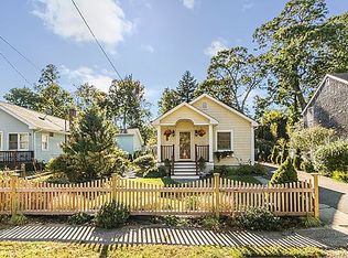 10 Erland Rd, Stony Brook, NY 11790