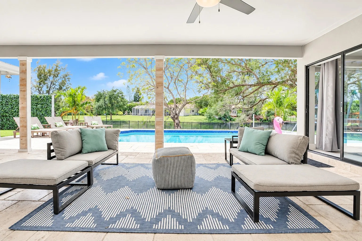 6 bed, 3100 sqft, $8,950 — Photo 1