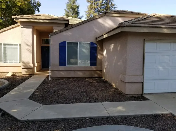 3822 E Four Creeks Ct, Visalia, CA 93292