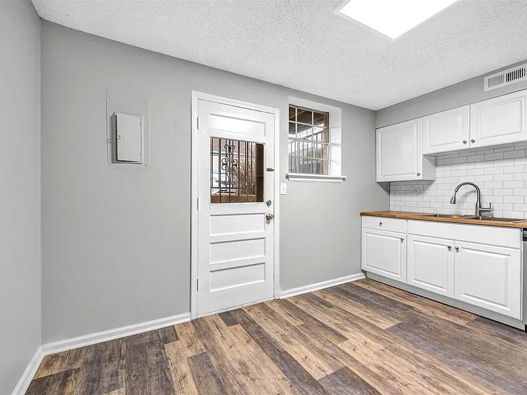 9330 E Girard Ave #7 — Photo 16
