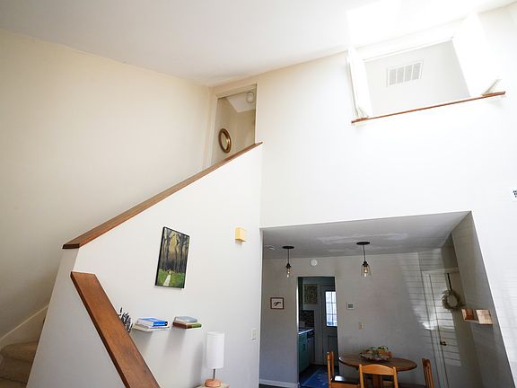 4th image of 1573 Birnam Dr