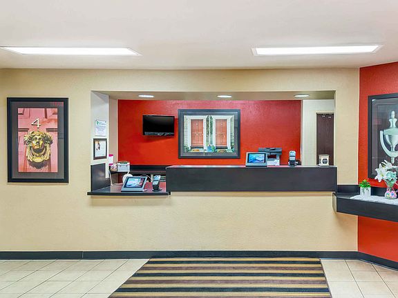 Lobby and Guest Check-in