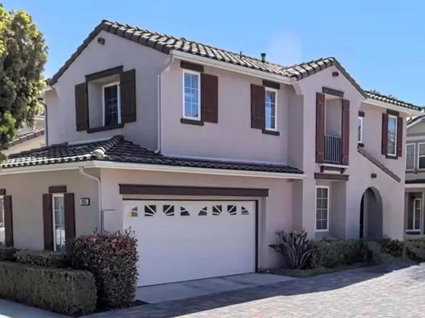 9955 Fieldthorn St, San Diego, CA 92127