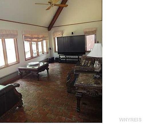 4th image of 22 Coriander Ct