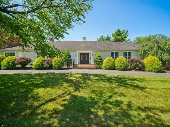 24 Rippling Brook Dr, Millburn Twp., NJ 07078
