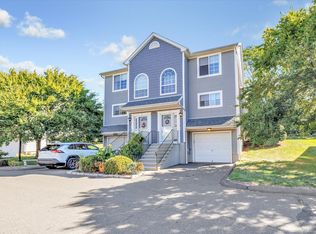 560 Silver Sands Rd UNIT 2502, East Haven, CT 06512