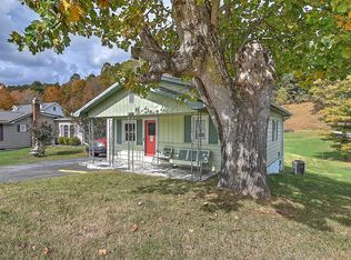 10143 Oak Grove Rd, Bristol, VA 24202