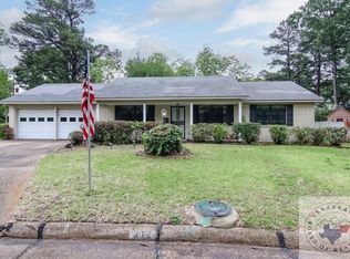 212 Melrose Dr, Texarkana, TX 75501