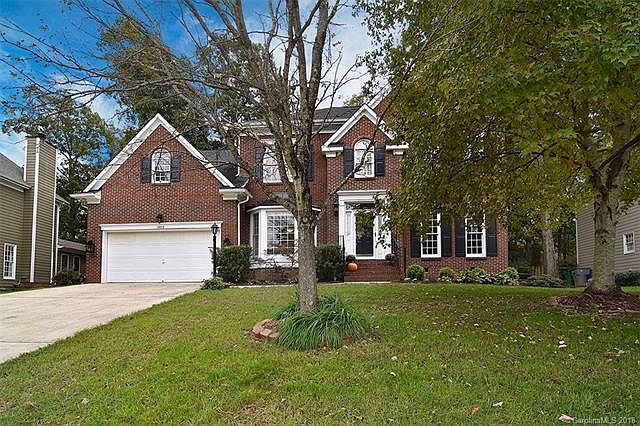 1st image of 4908 Crownvista Dr