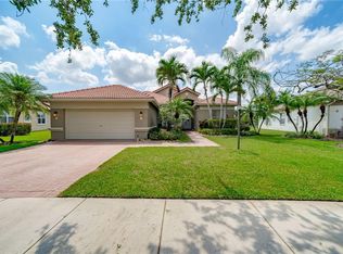 11146 NW 69th Pl, Parkland, FL 33076