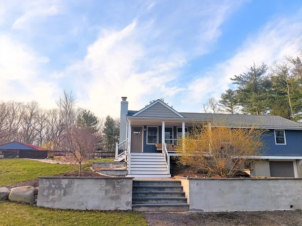 390 Read St, Seekonk, MA 02771