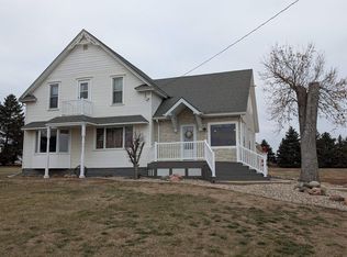 3352 400th St, Sioux Center, IA 51250