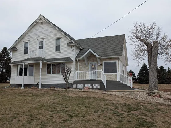 3352 400th St, Sioux Center, IA 51250