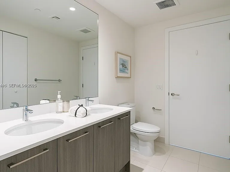 501 NE 31st St #1204 — Photo 11