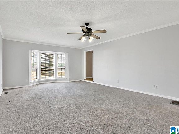 4th image of 2220 Headrick Rd