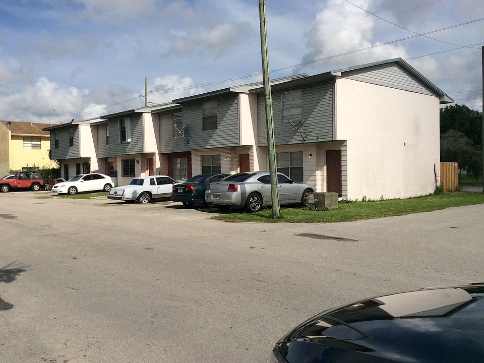 1st image of 460 NE 18th Ave APT 115