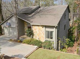 3790 Creekview Dr NE, Marietta, GA 30068
