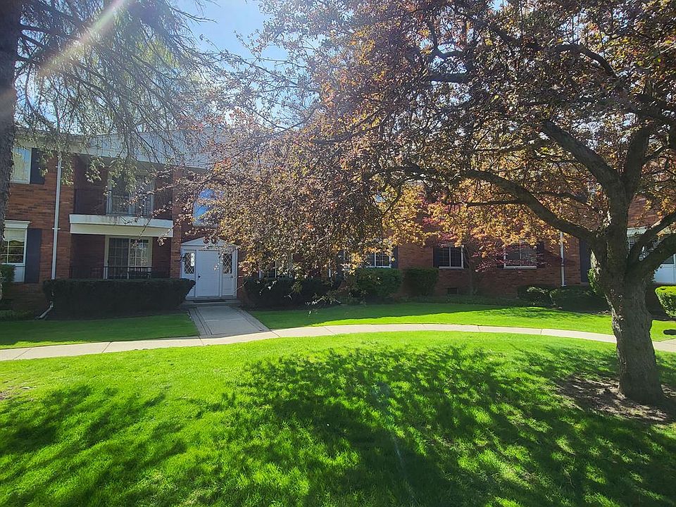 1st image of 1775 Huntingwood Ln APT B