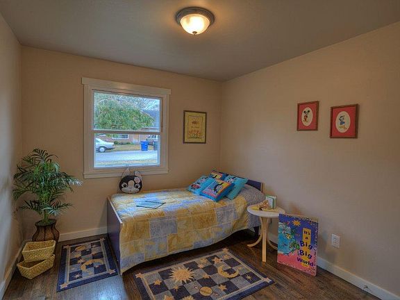 4th image of 25713 19th Ave S