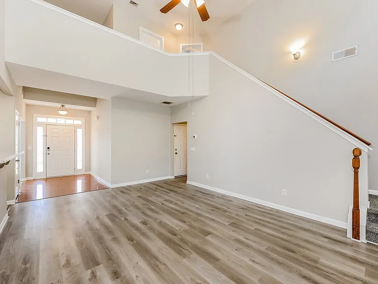 840 Topaz Valley — Photo 5