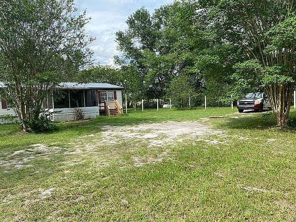 4th image of 10504 SW 87th Pl