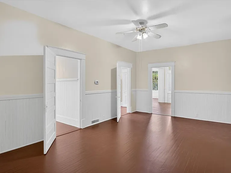 114 Forest Ave — Photo 10