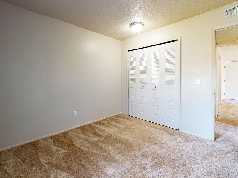 Swiss Valley Apartments — Photo 53