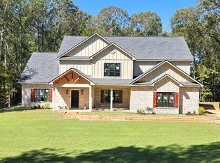 100 Canterbury Dr, Lagrange, GA 30241