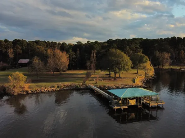 15722 Timberhill Dr, Flint, TX 75762