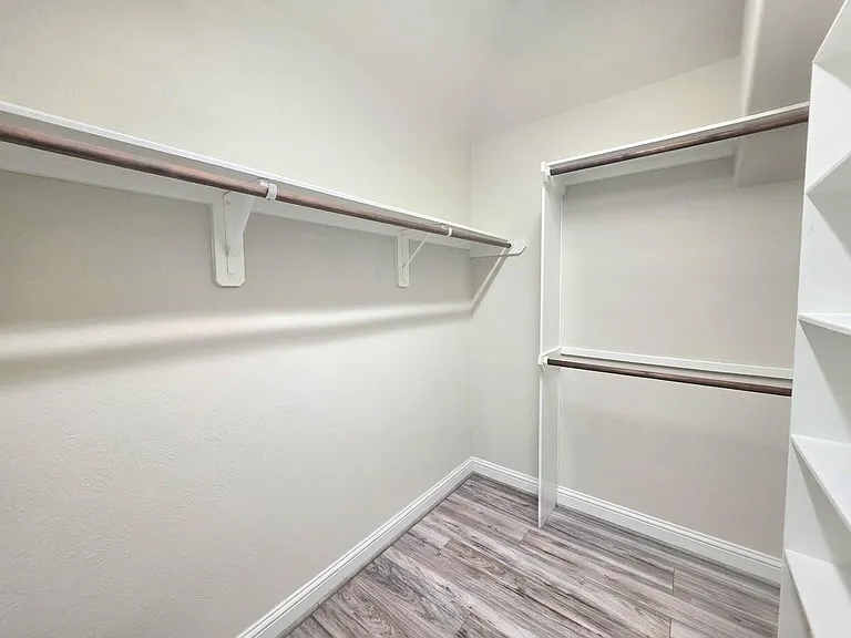 8206 Oxbow Manor Ln — Photo 29