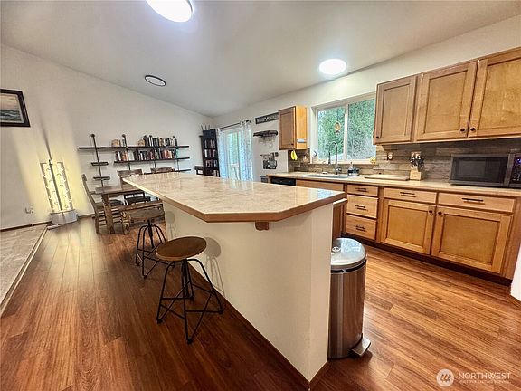 3rd image of 511 364 Street Ct S