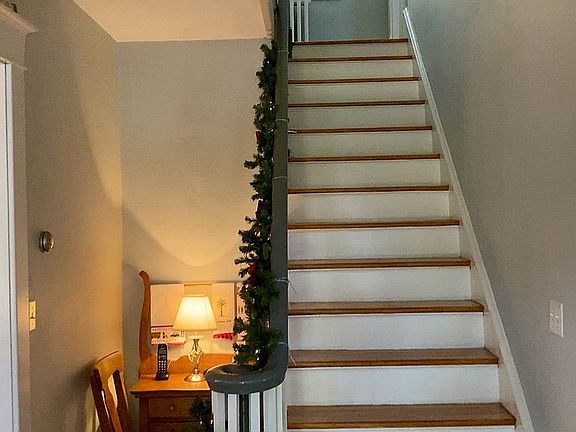 Stairway with decorations.