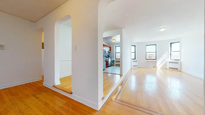 Rented by Bond New York | media 4