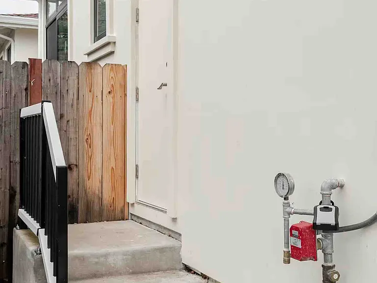 875 Richardson Ct #1 — Photo 6