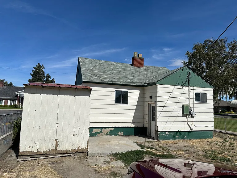 721 Main St — Photo 18