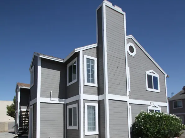 921 Snug Harbor St, Las Vegas, NV 89110