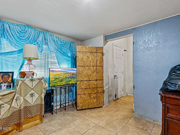 209 N Seville Dr — Photo 19