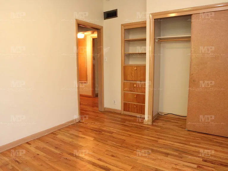 523 S Grant Ave — Photo 8